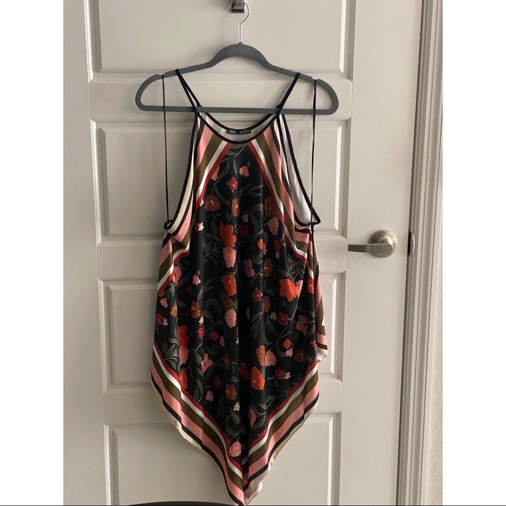 Zara flowy top in size large - Picture 2 of 6